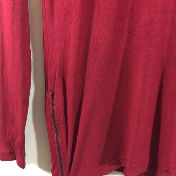 Le Chateau Women Long Sleeve T- Shirt V Neck Small Leather Piping - Picture 7 of 11